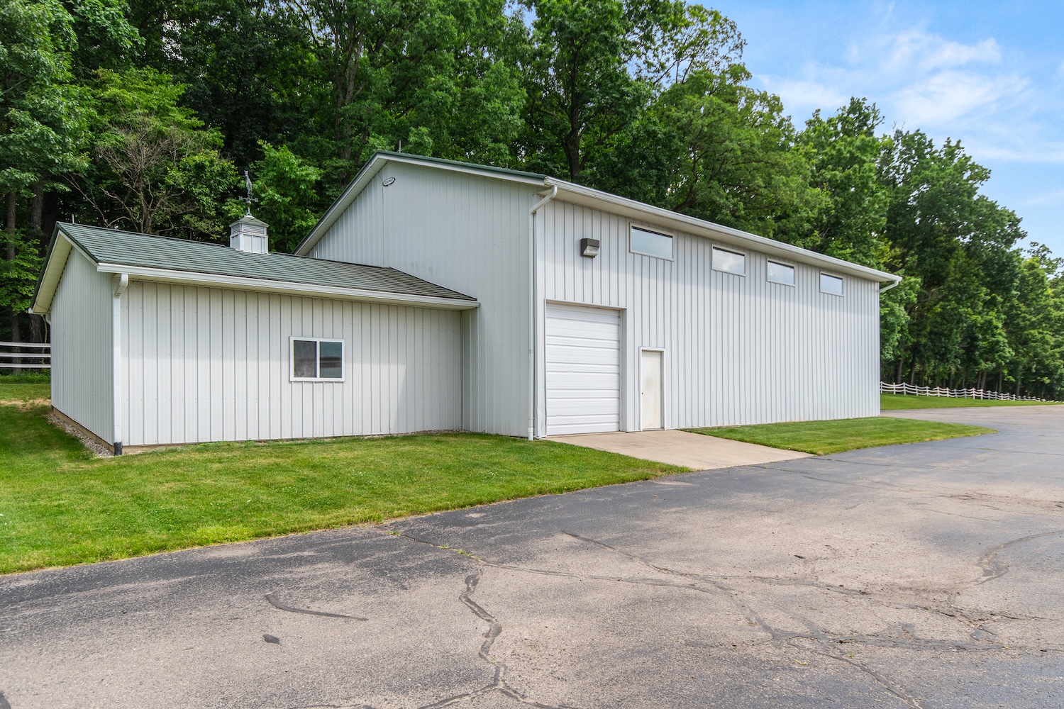 Horse barn and indoor arena at 14091 Scio Church Rd