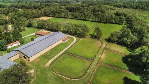Calhoun County equestrian properties